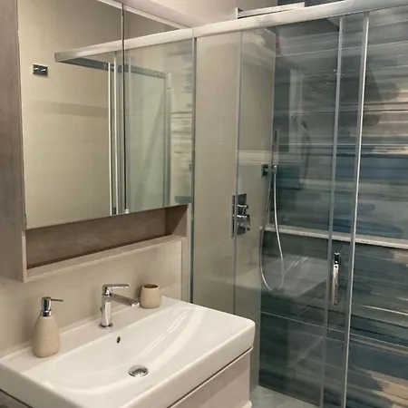 Il Paguro Con Piscina Condominiale *